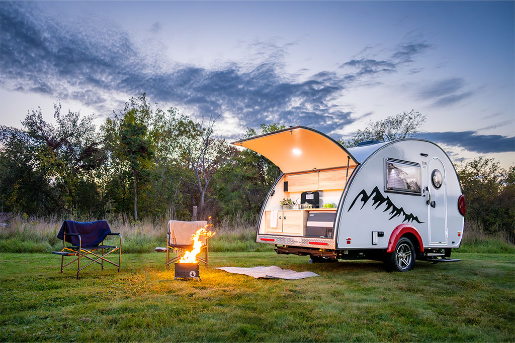 Low Wattage Caravan Motorhome & Camping Microwave, SILVER
